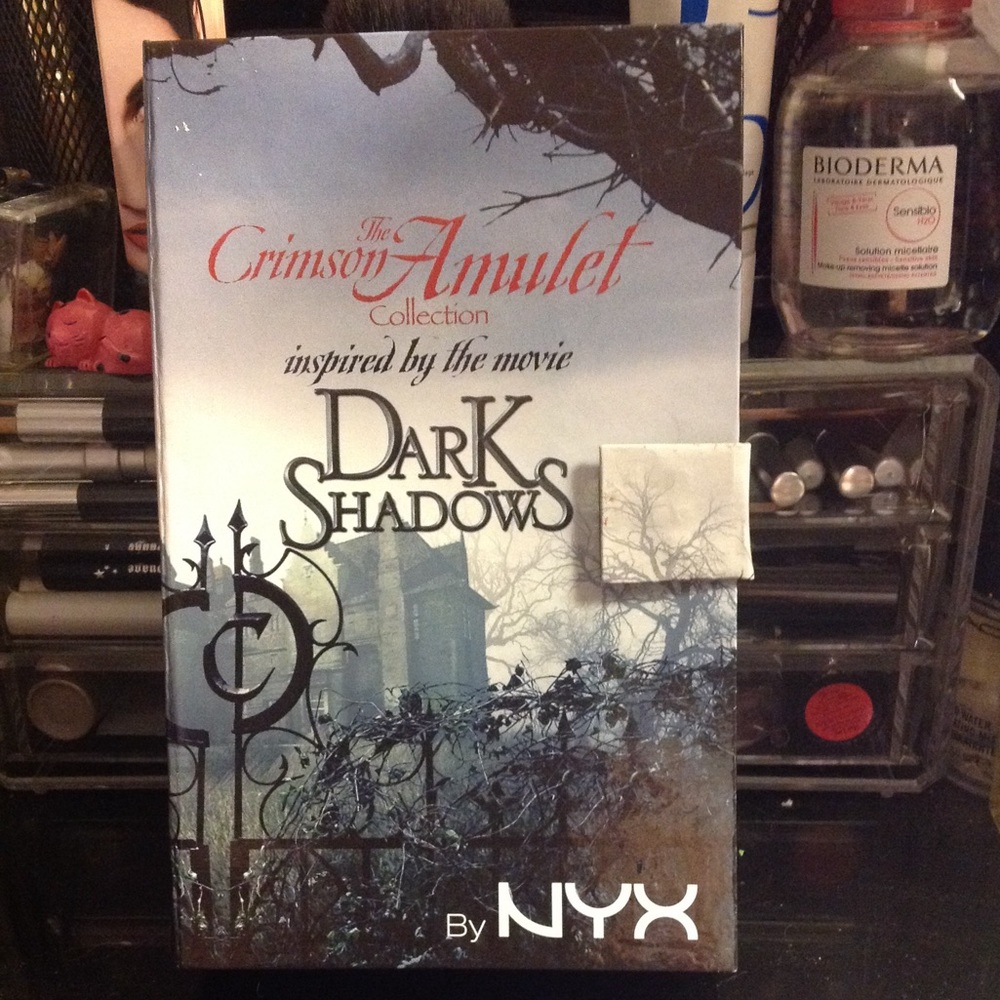 *RESERVED* NYX Dark Shadows Palette